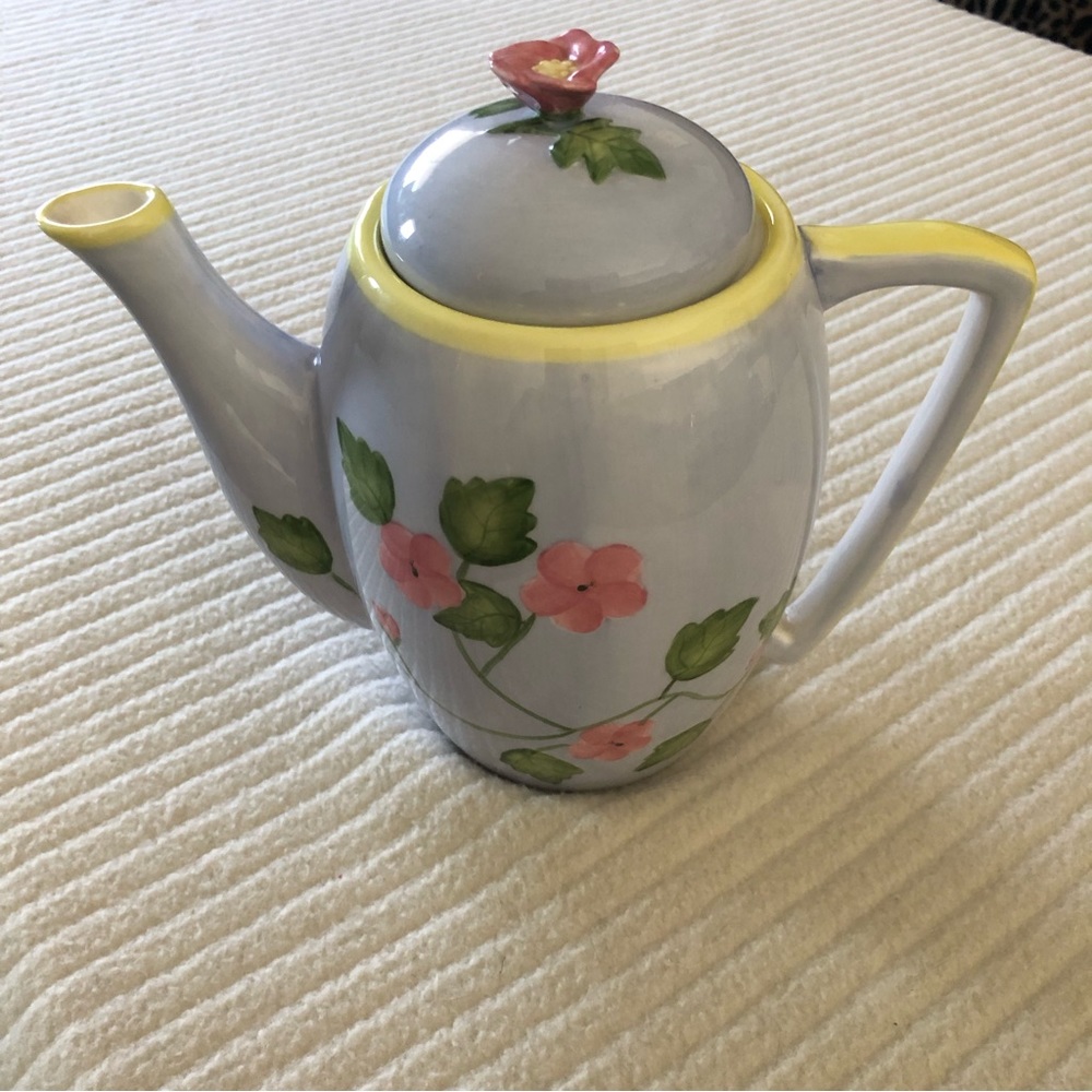 Burton and Burton vintage tea pot.